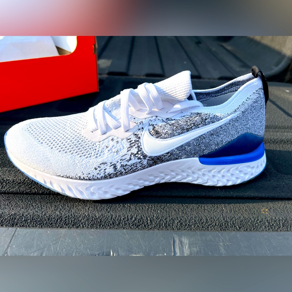 NIB Nike epic react 2 shoes